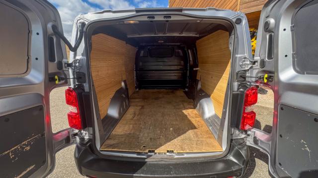 Citroen Jumpy image 8