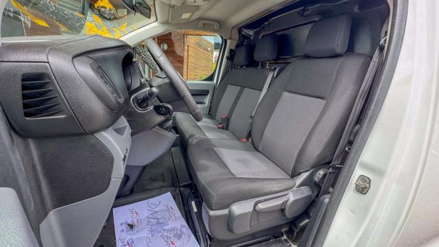 Citroen Jumpy image 9