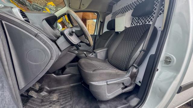 Renault Kangoo Express image 7