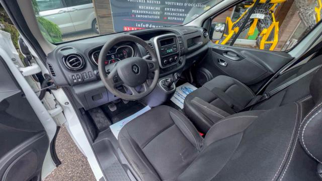 Renault Trafic image 8