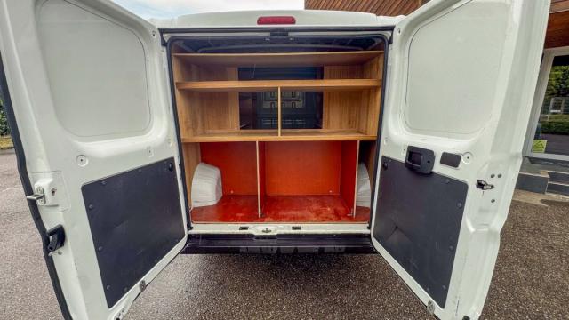 Peugeot Boxer image 1