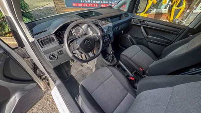 Volkswagen Caddy Van image 4