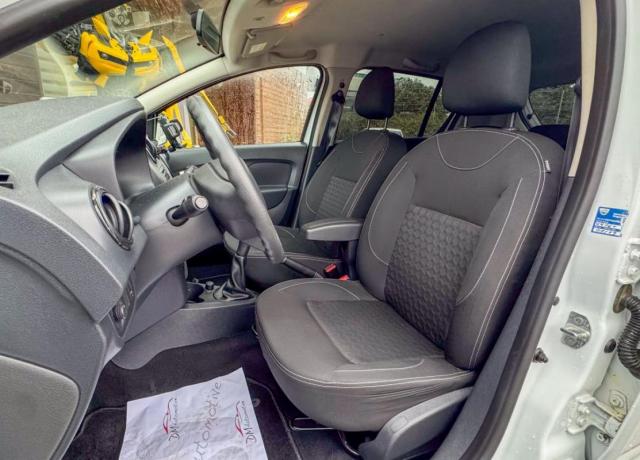Dacia Sandero Ii image 3