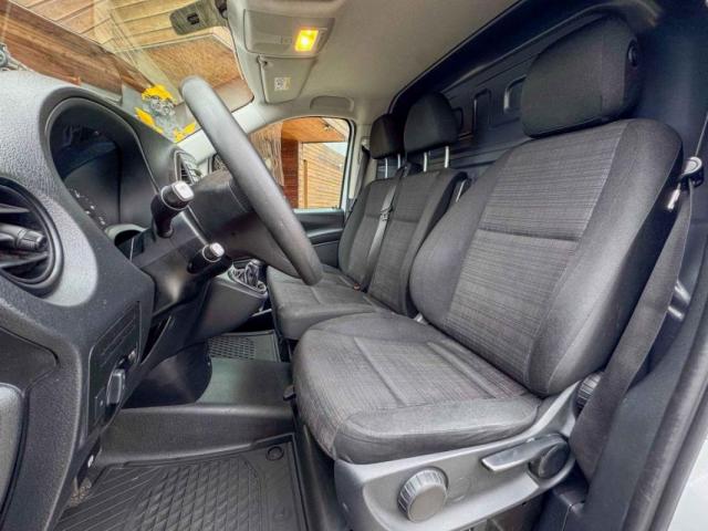 Mercedes Benz Vito image 9