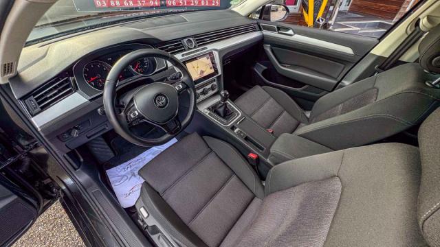 Volkswagen Passat Sw image 1