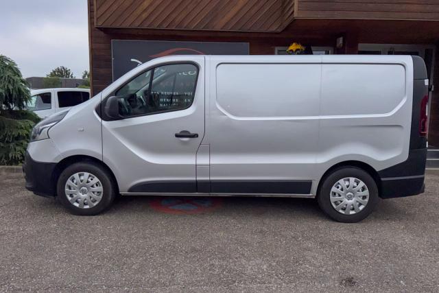 Renault Trafic image 4