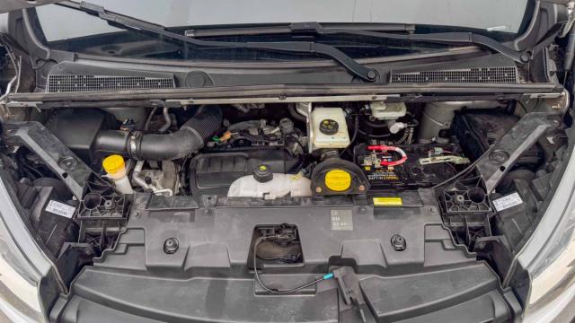 Renault Trafic image 9
