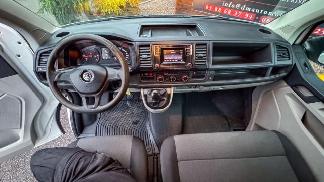 Volkswagen Transporter image 5