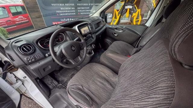Renault Trafic image 8