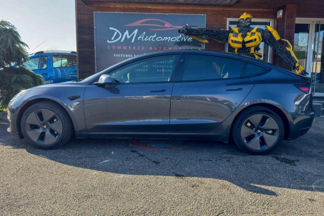 Tesla Model 3 image 5