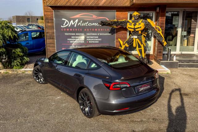 Tesla Model 3 image 6