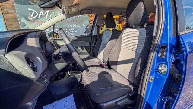 Toyota Yaris image 2