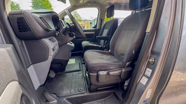 Opel Vivaro image 4