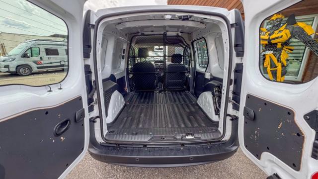 Renault Kangoo Express image 9