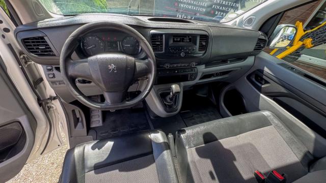 Peugeot Expert image 2