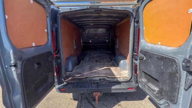 Renault Trafic image 9