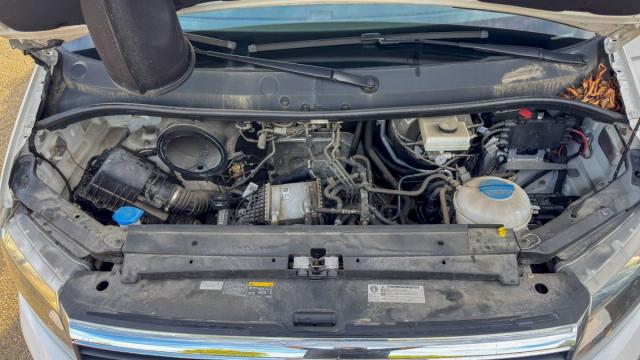 Volkswagen Crafter image 3