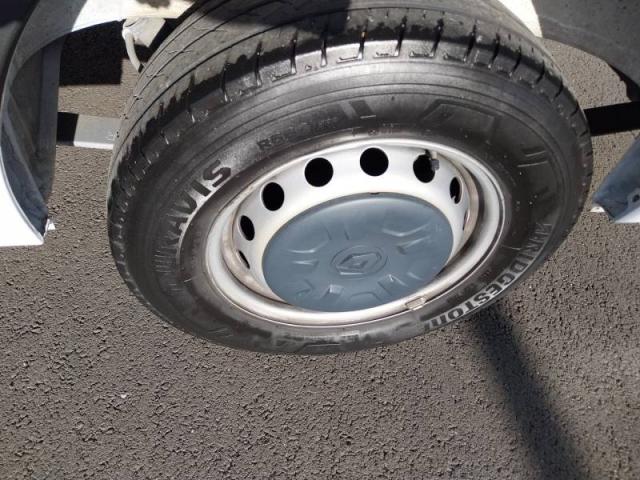 Renault Master image 7
