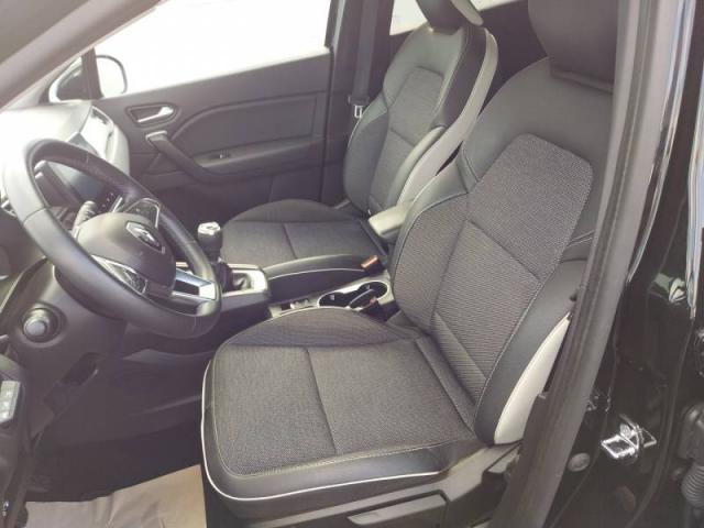 Renault Captur image 2