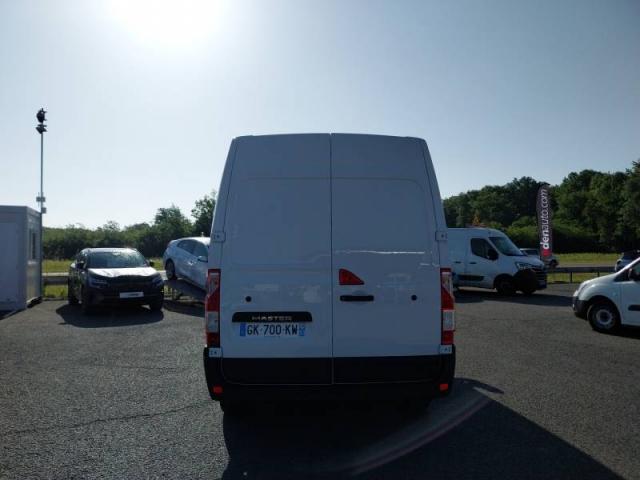 Renault Master image 1
