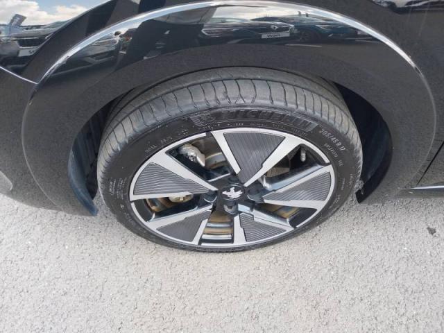 Peugeot 208 image 2