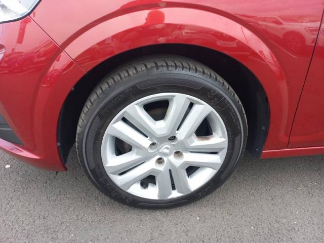 Dacia Sandero image 8