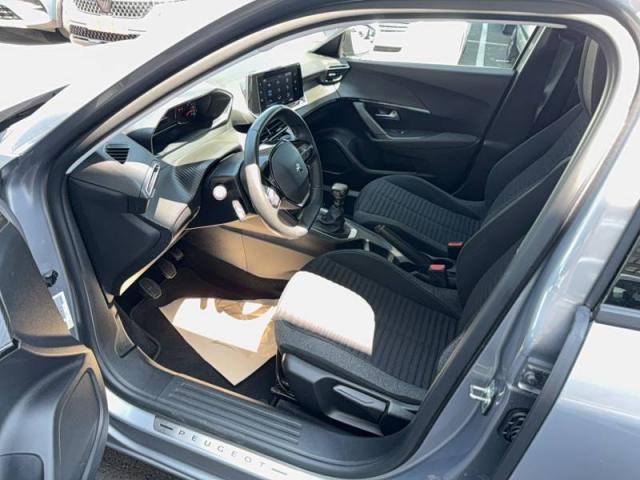 Peugeot 2008 image 7