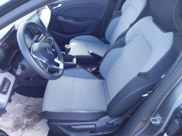 Renault Clio image 6