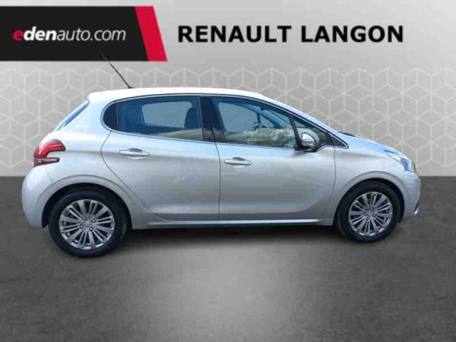 Peugeot 208 image 7