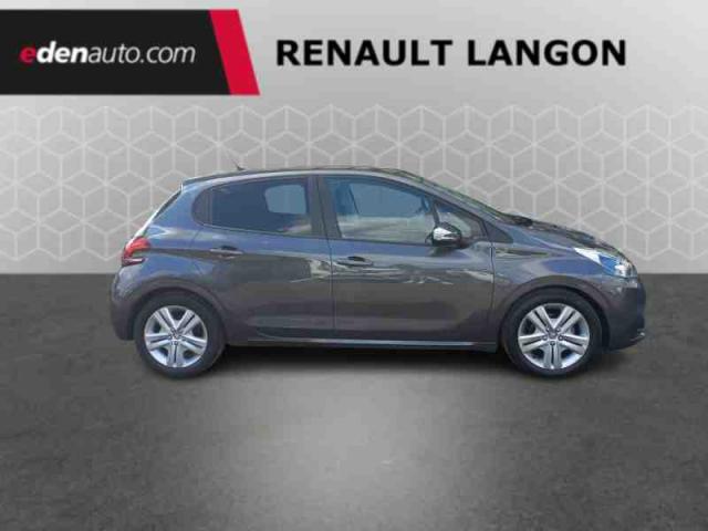 Peugeot 208 image 2