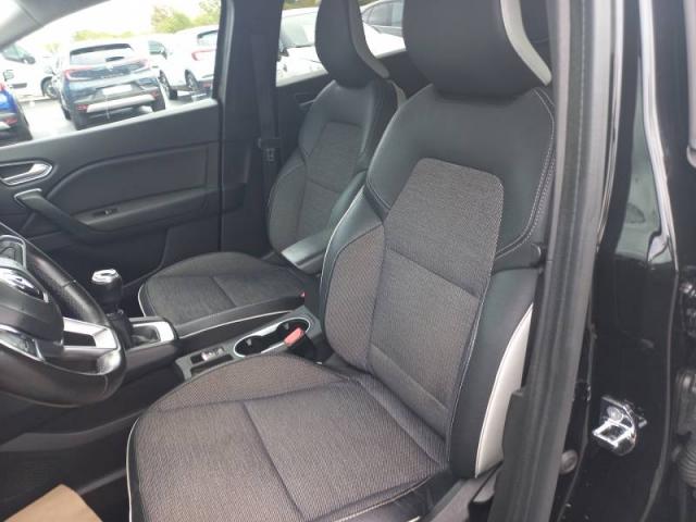 Renault Captur image 8