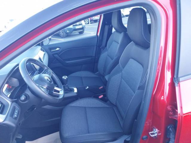 Renault Captur image 2