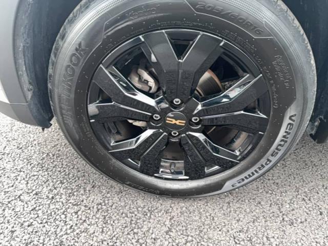 Dacia Sandero image 2