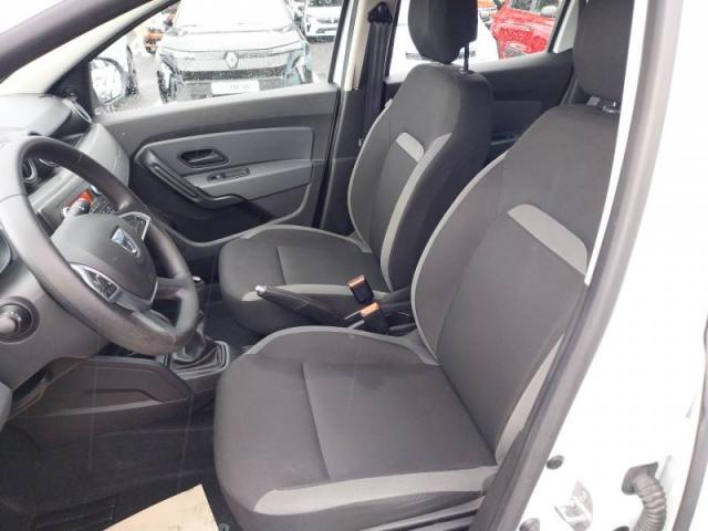 Dacia Duster image 2