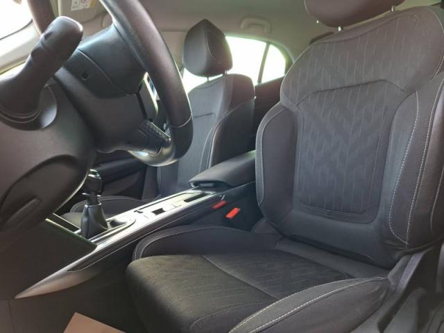 Renault Mégane image 2