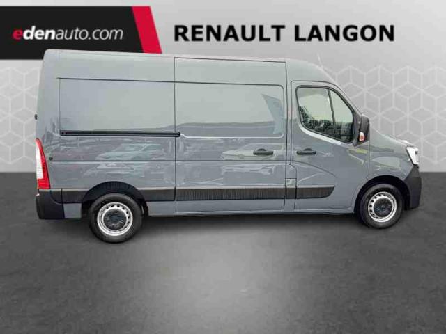 Renault Master image 1