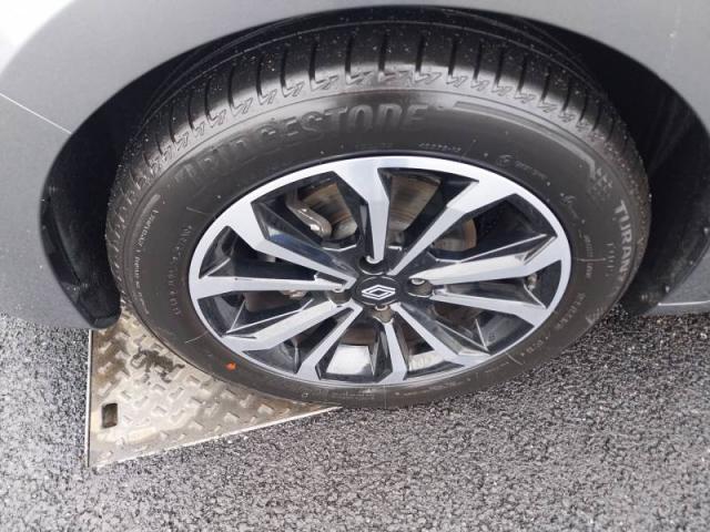 Renault Clio image 9