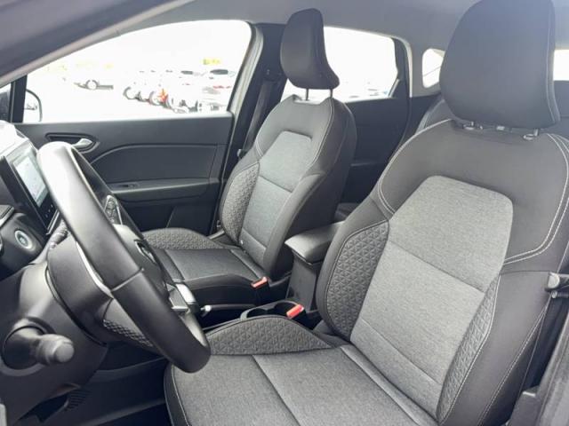 Renault Captur image 2