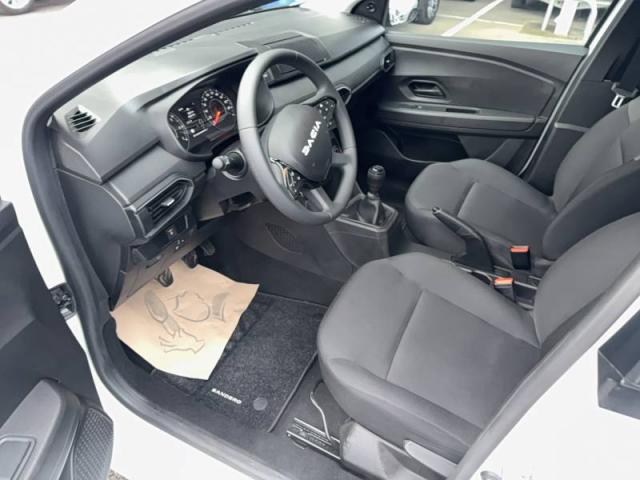 Dacia Sandero image 6