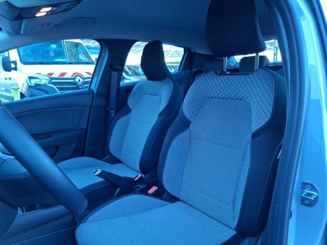 Renault Clio image 6