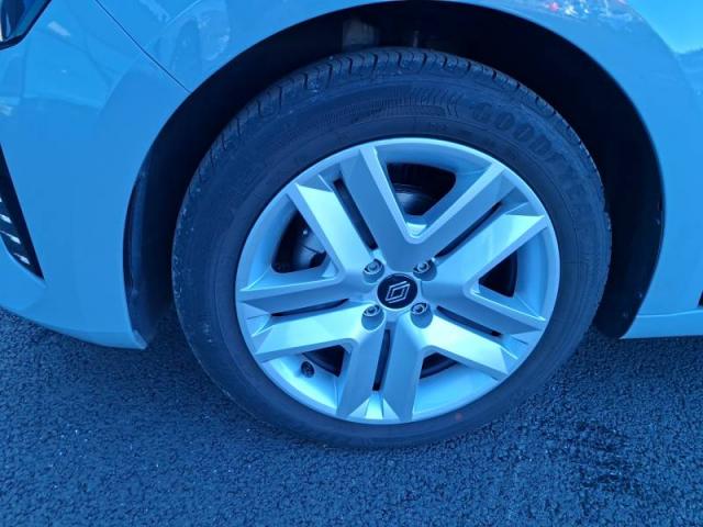 Renault Clio image 9