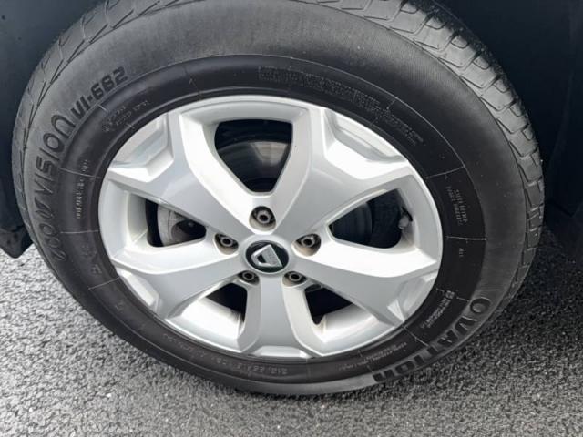 Dacia Duster image 2