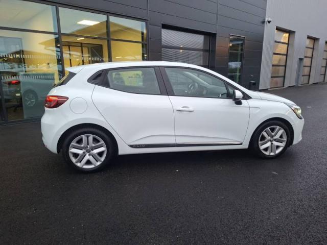 Renault Clio image 9