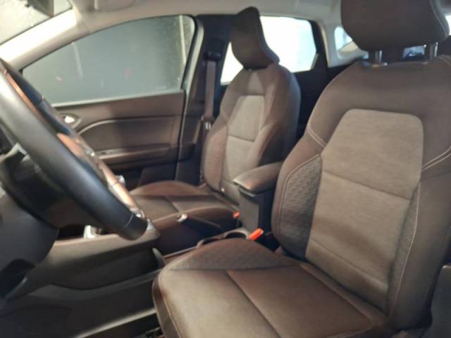 Renault Captur image 6