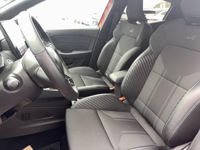 Renault Clio image 2