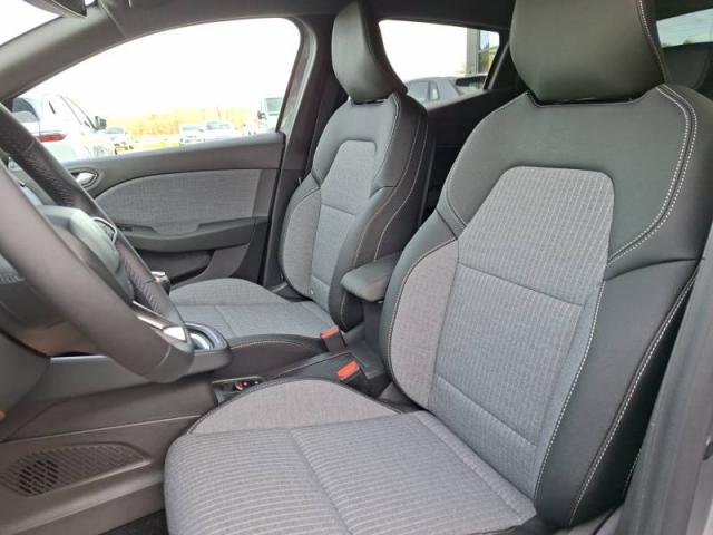 Renault Clio image 9