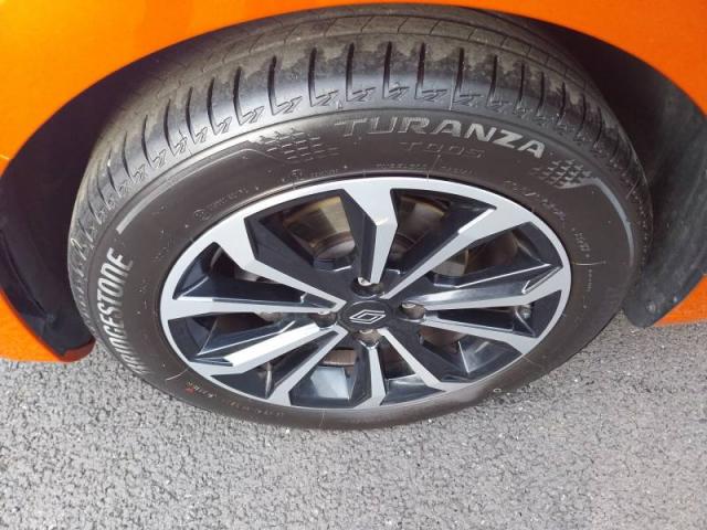 Renault Clio image 1