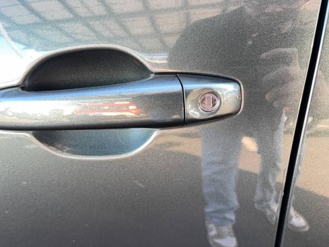 Dacia Sandero image 2