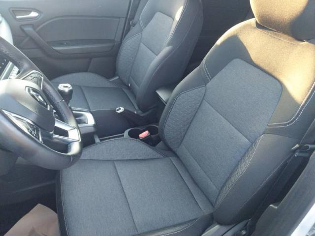 Renault Captur image 6