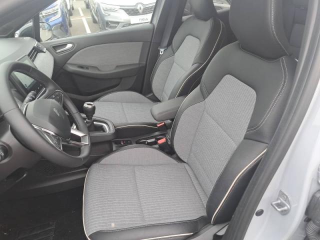 Renault Clio image 2